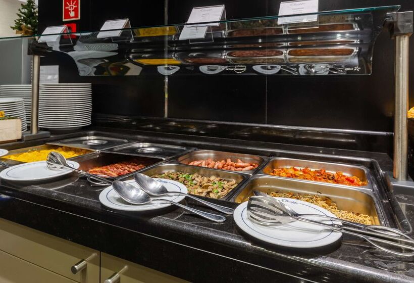 هتل Olissippo Marques De Sa