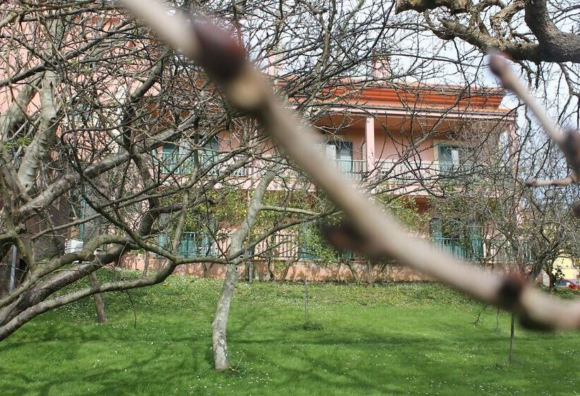 هتل Palacio De Fiame