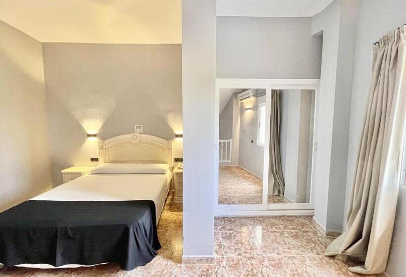 호텔 Parquemar Premium Beach