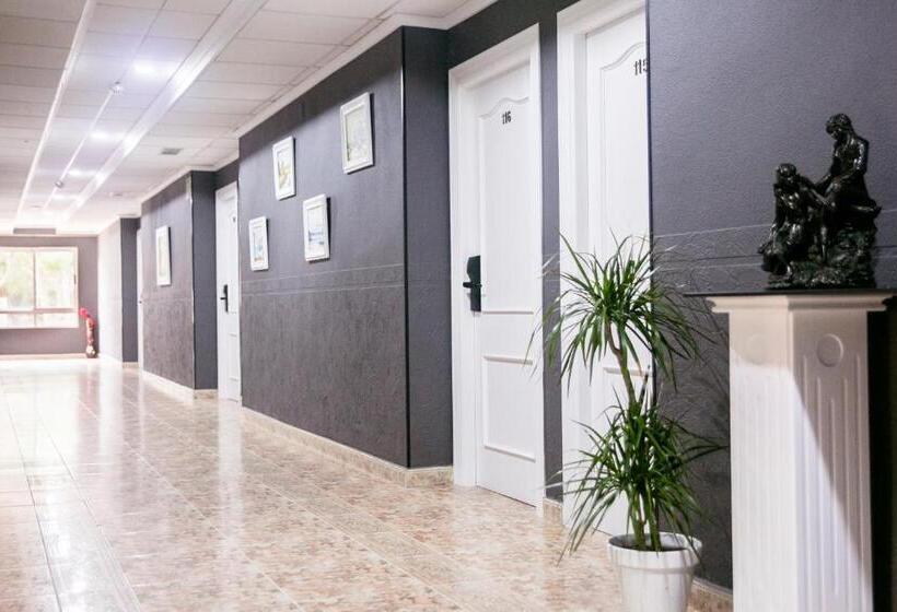 호텔 Parquemar Premium Beach