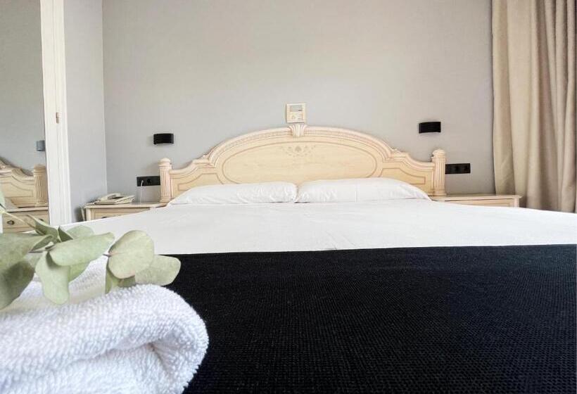 호텔 Parquemar Premium Beach