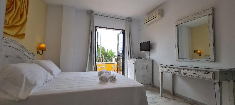 Aparthotel Playamaro