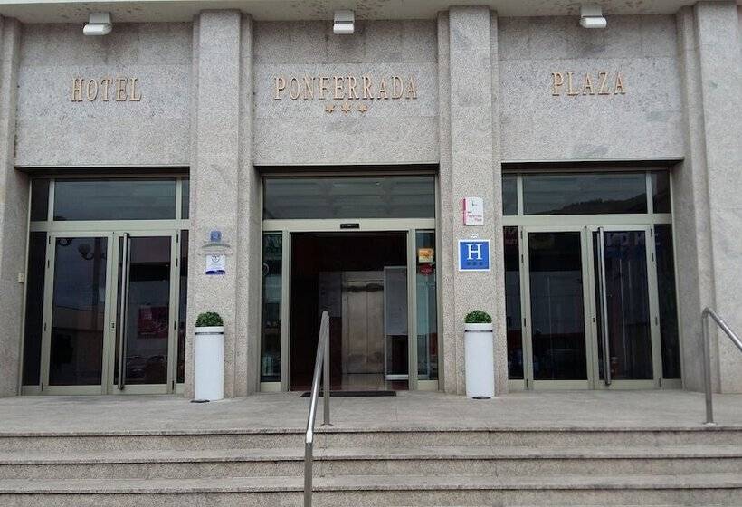فندق Ponferrada Plaza
