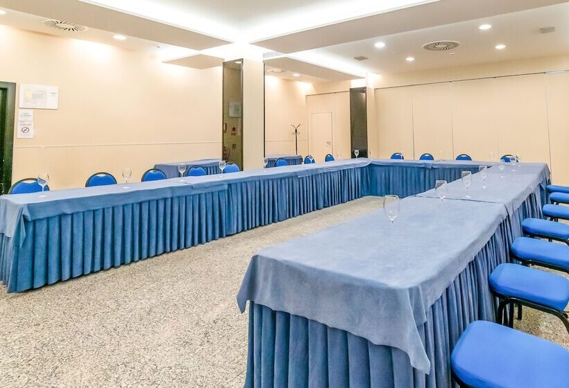 فندق Ponferrada Plaza