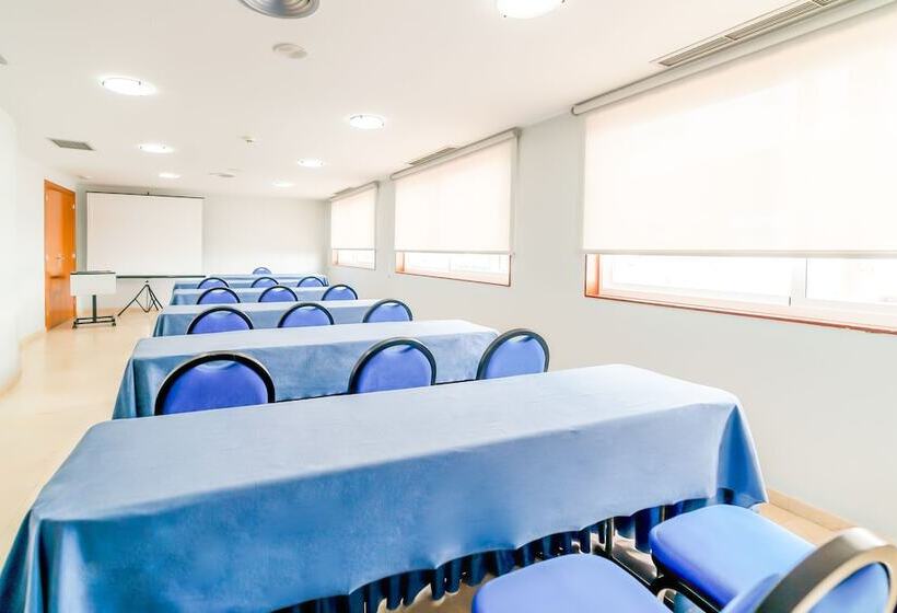 فندق Ponferrada Plaza