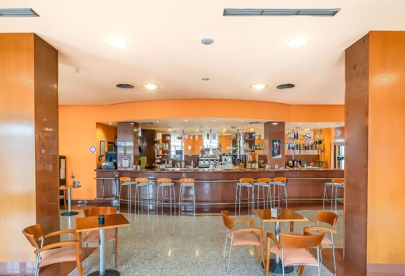 فندق Ponferrada Plaza