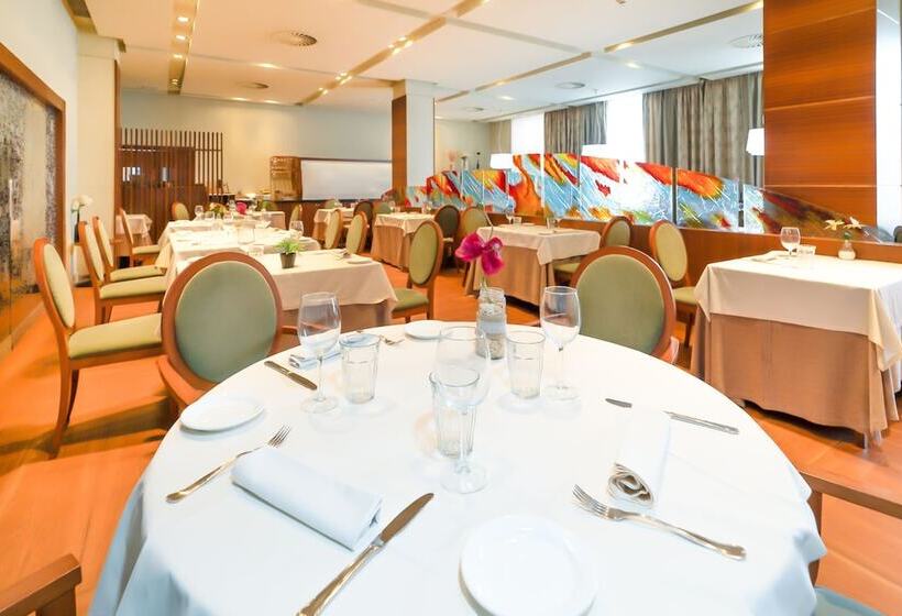 فندق Ponferrada Plaza