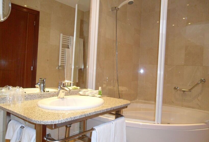 فندق Ponferrada Plaza