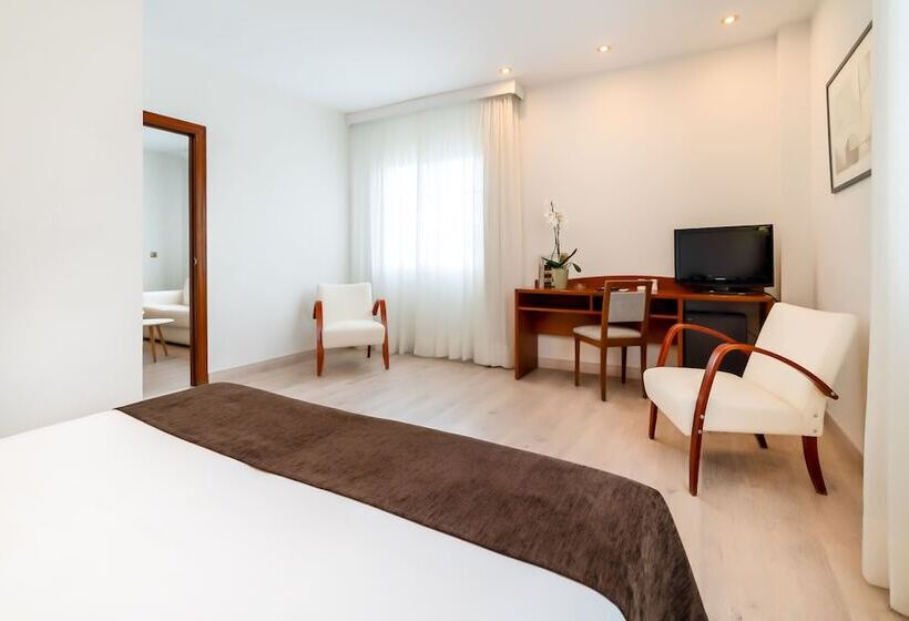 فندق Ponferrada Plaza