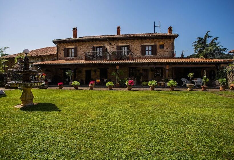 בית מלון כפרי Posada Real La Montañesa