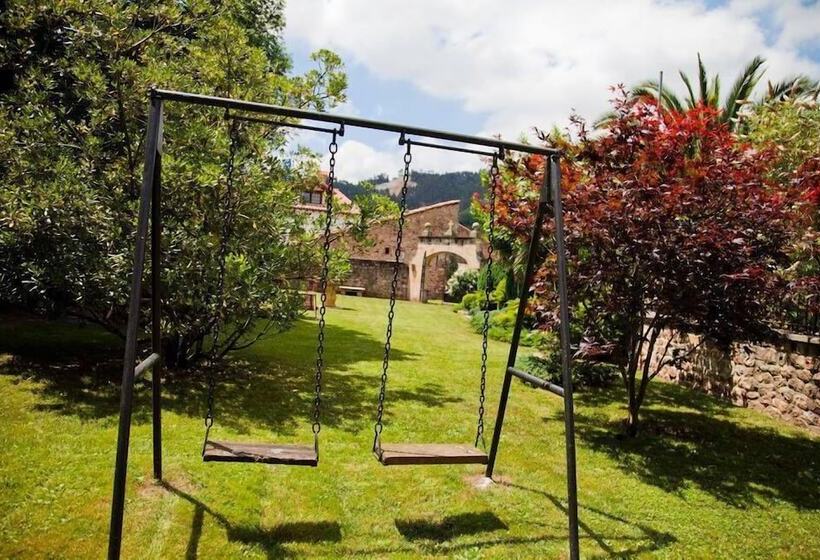 בית מלון כפרי Posada Real La Montañesa