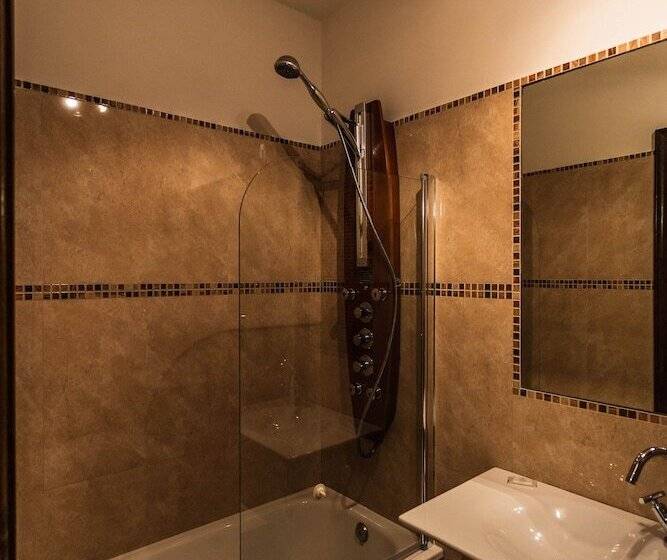 בית מלון כפרי Posada Real La Montañesa