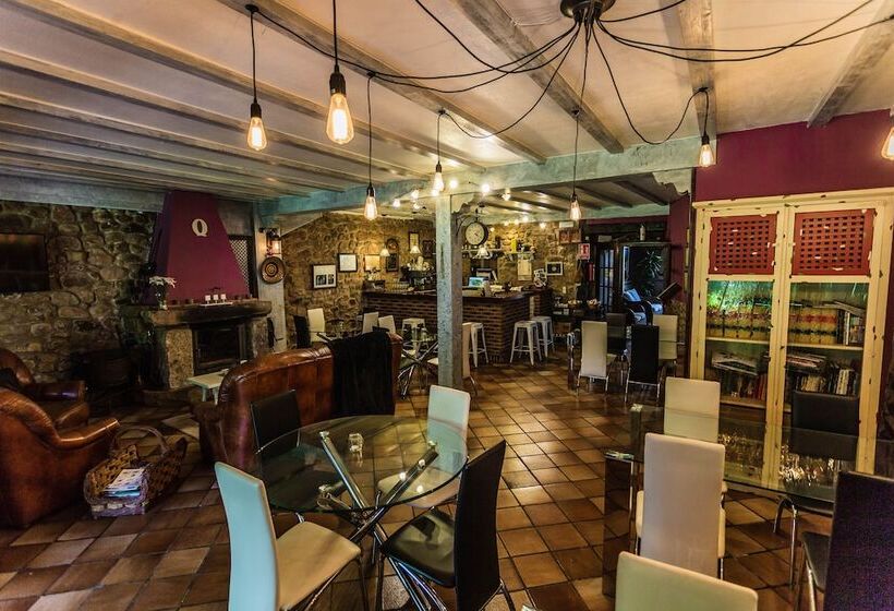 בית מלון כפרי Posada Real La Montañesa