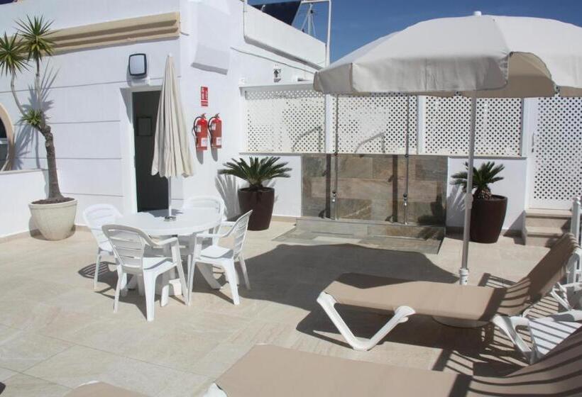 ホテル Puerta Del Mar   Adults Recommended