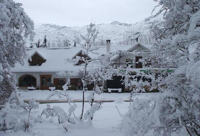 교외 호텔 Complejo Residencial Los Enebros