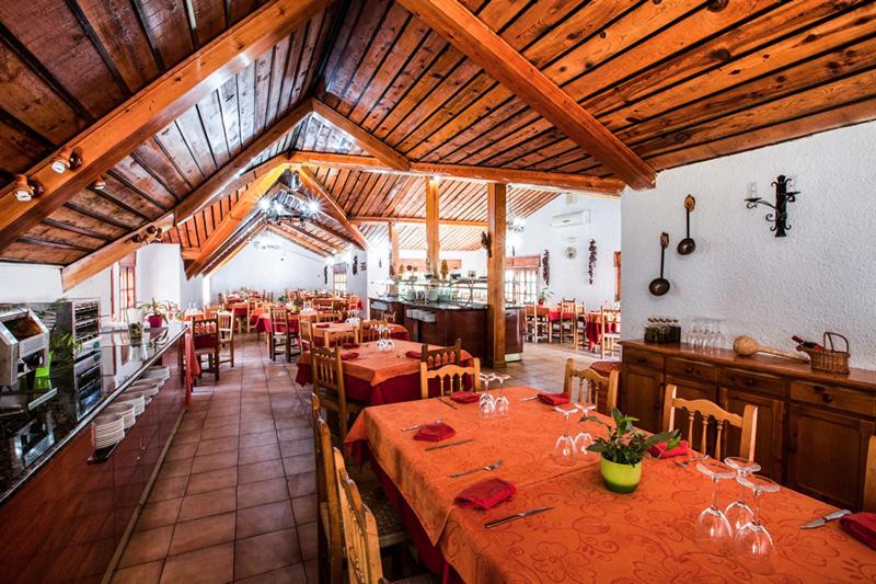 교외 호텔 Complejo Residencial Los Enebros