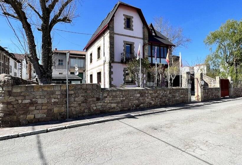 هتل روستایی Posada Villa Rosa