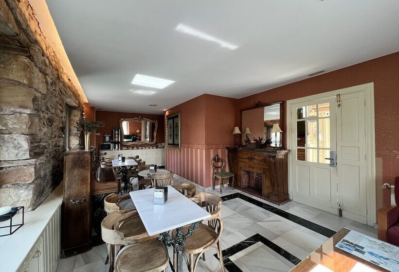 هتل روستایی Posada Villa Rosa