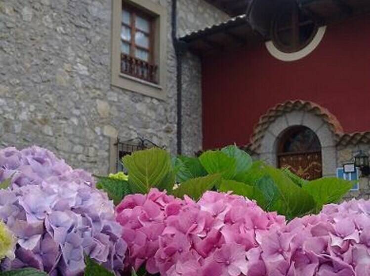 هتل روستایی Rural Ovio