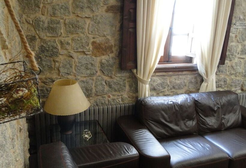 هتل روستایی Vettonia