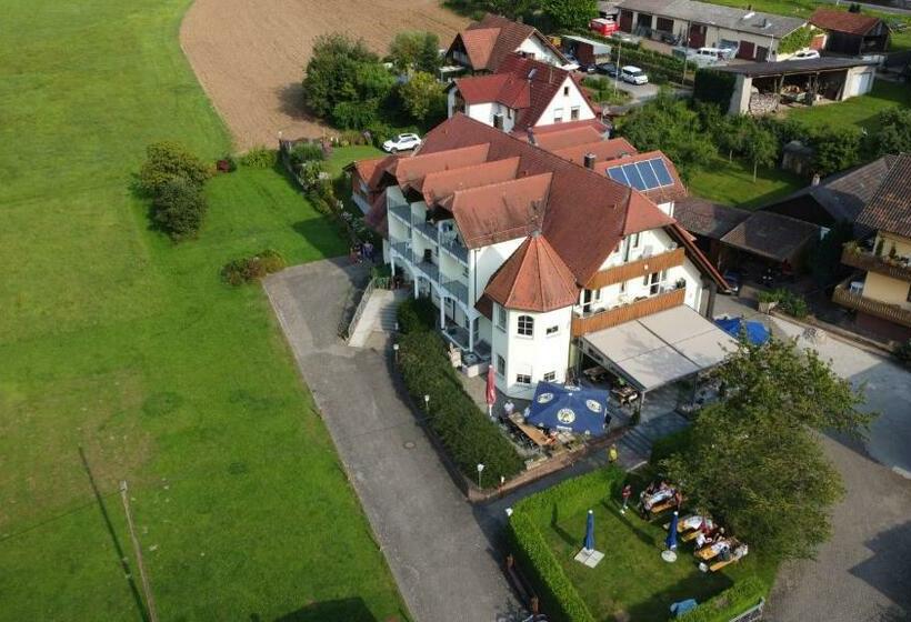 ホテル Saaletalstuben