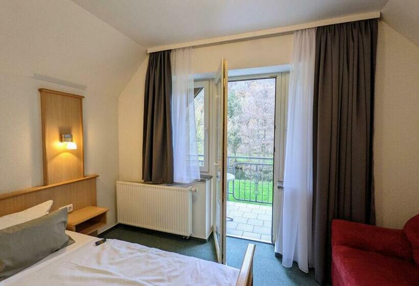 ホテル Saaletalstuben