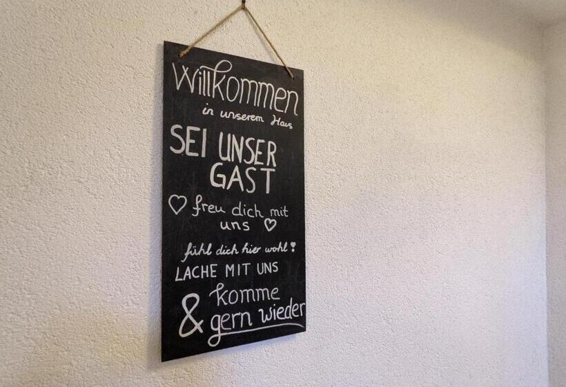 ホテル Saaletalstuben