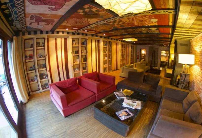 هتل Santa Cristina Petit Spa