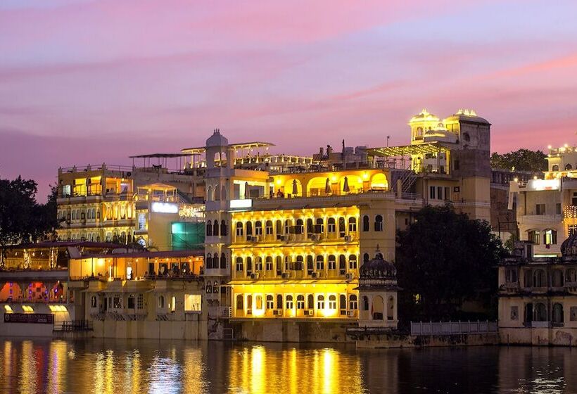Sarovar   Lake Facing Boutique Hotel On Lake Pichola