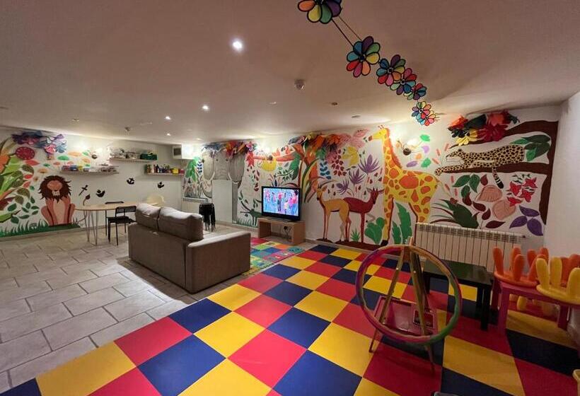 Wuau! Hotel Segle Xx