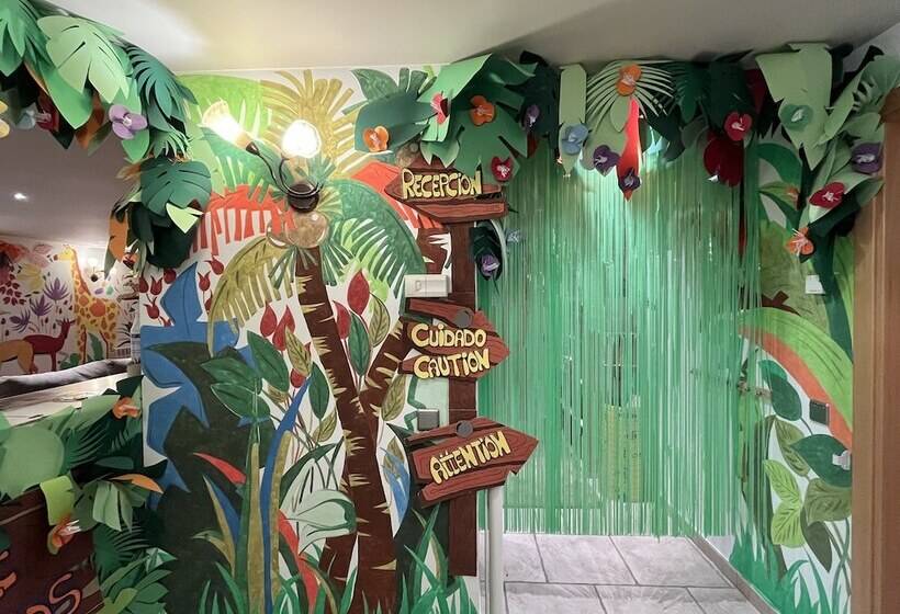 Wuau! Hotel Segle Xx