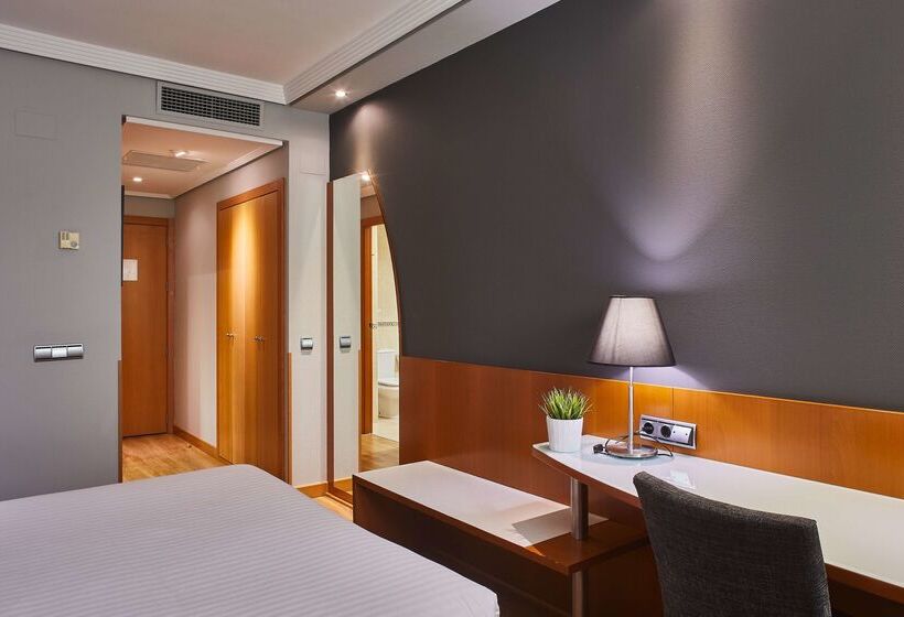 فندق Silken Juan De Austria