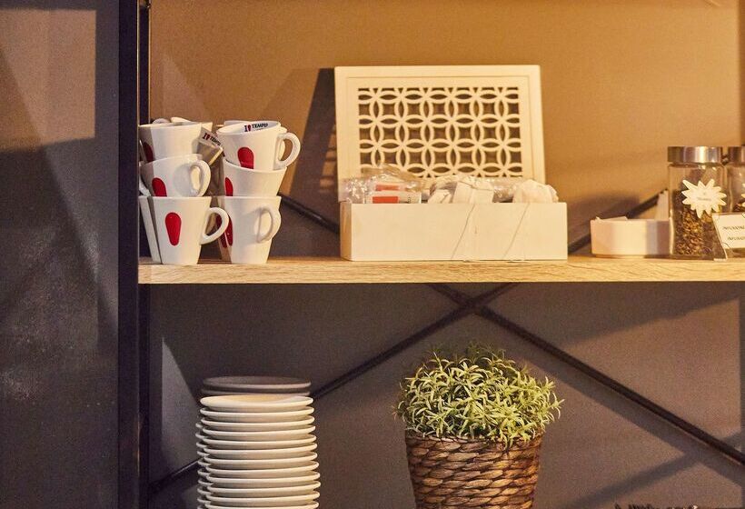 ホテル Silken Luis De Leon