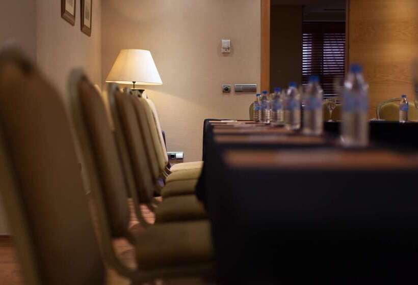 ホテル Silken Luis De Leon