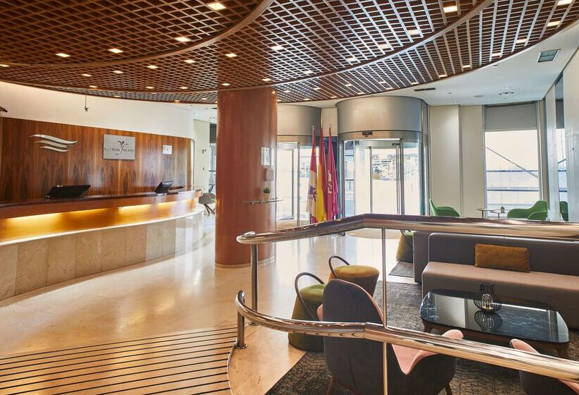 ホテル Silken Luis De Leon