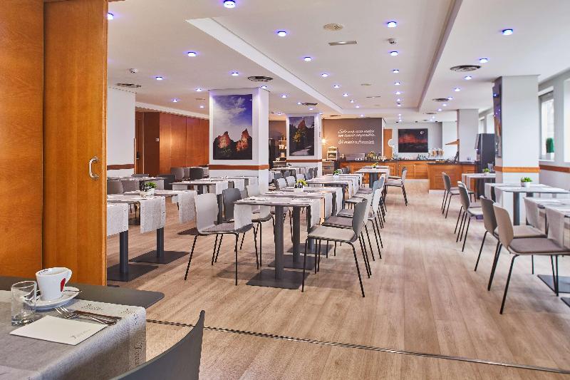 ホテル Silken Luis De Leon