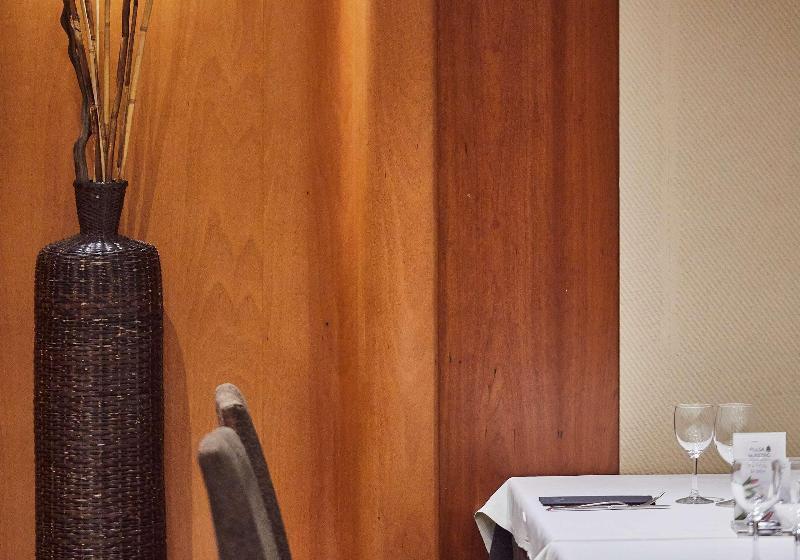 ホテル Silken Luis De Leon