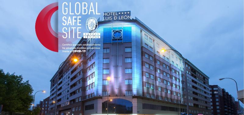 ホテル Silken Luis De Leon