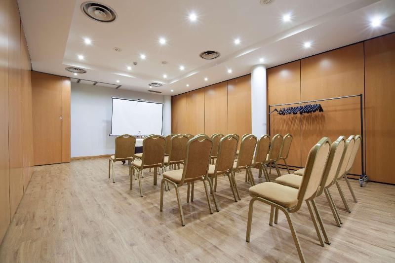 ホテル Silken Luis De Leon