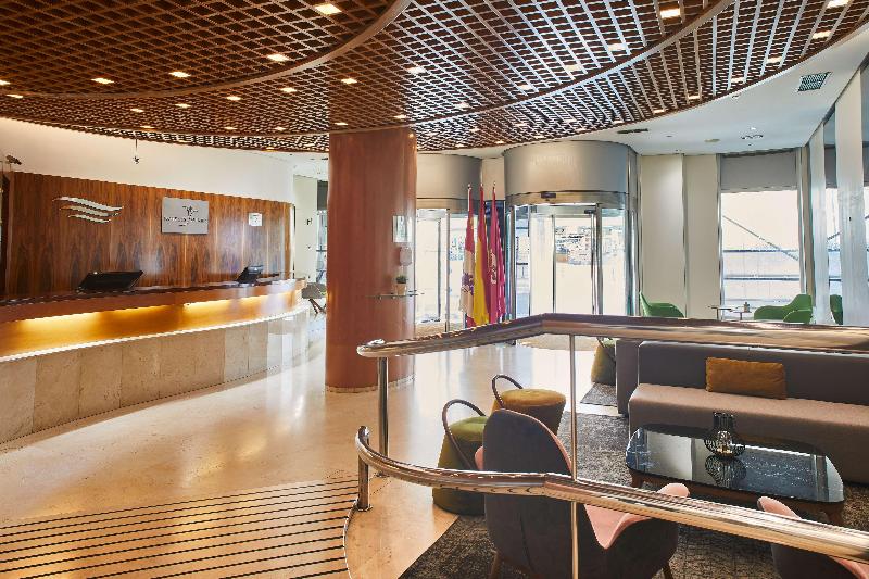 ホテル Silken Luis De Leon