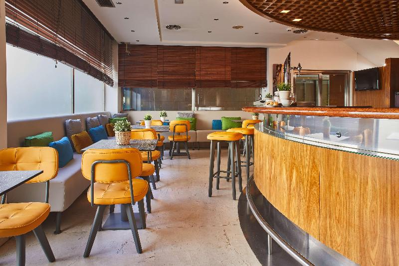 ホテル Silken Luis De Leon