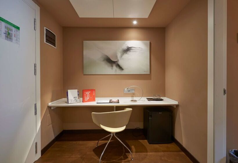 هتل Silken Monumental Naranco