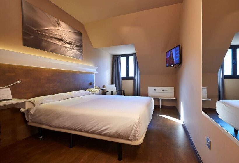 هتل Silken Monumental Naranco