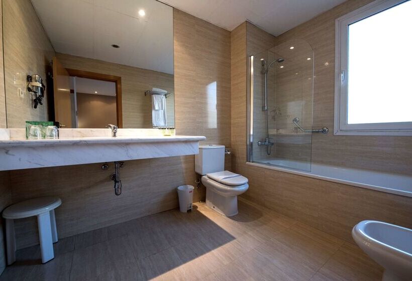 Отель Silken Sant Gervasi