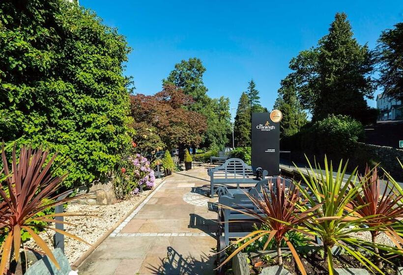 בית מלון כפרי The Cranleigh Boutique