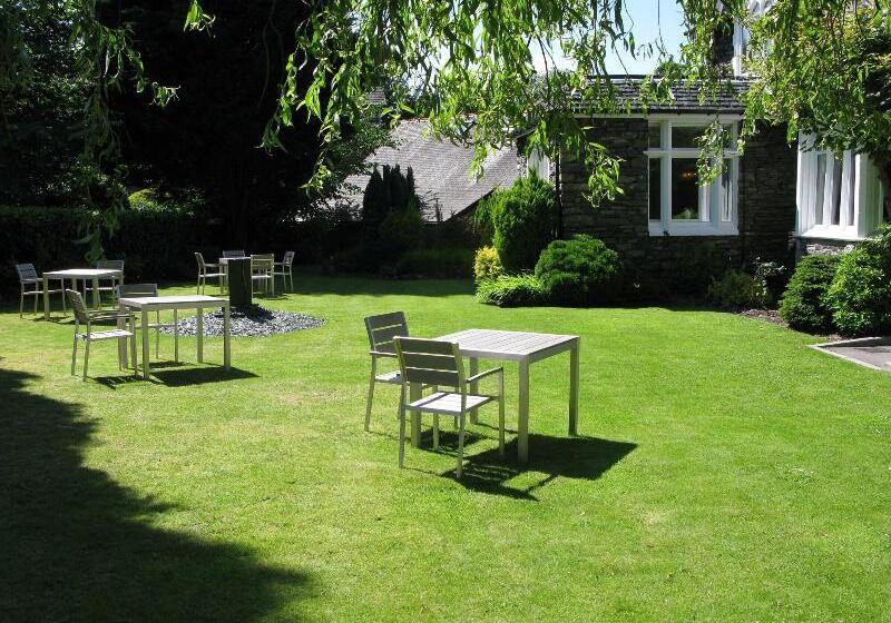 ホテル The Hideaway At Windermere