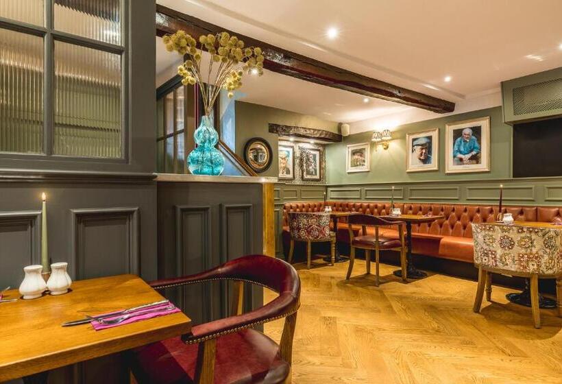 בית מלון כפרי The Kings Arms