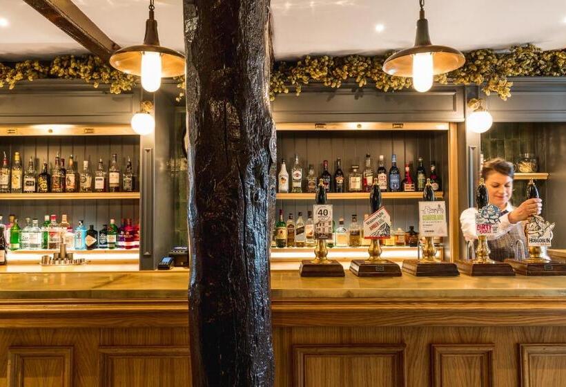 בית מלון כפרי The Kings Arms