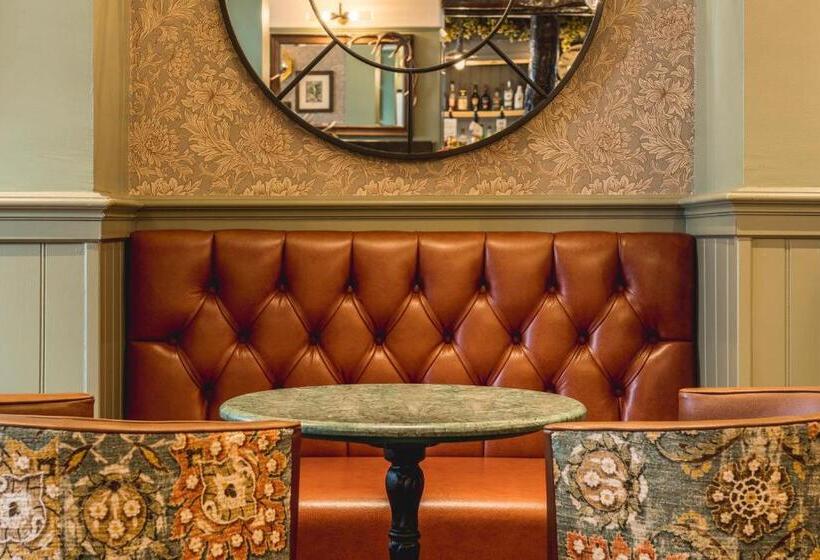 בית מלון כפרי The Kings Arms