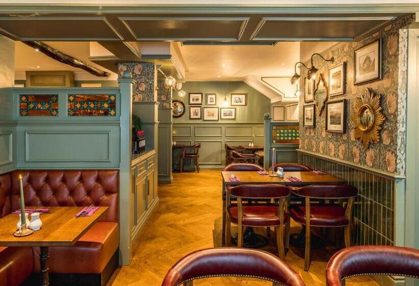 בית מלון כפרי The Kings Arms